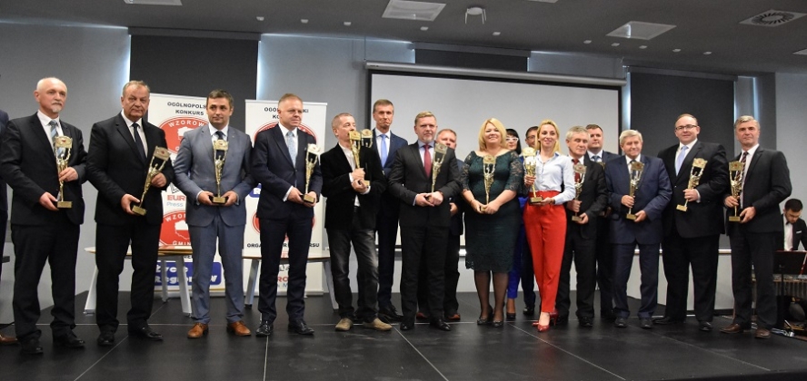 Zdjęcie grupowe laureatów